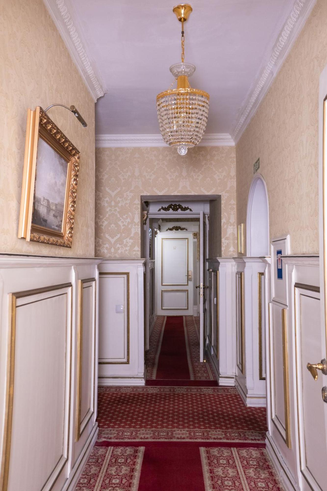 Hotel Royal